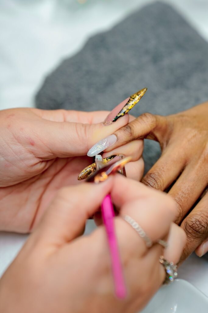best nail salons in Colombo